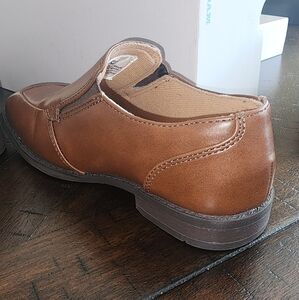Boys Size 2 Cognac dress shoes Sonoma